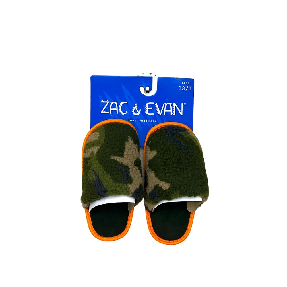 Boys slippers size 13/1
